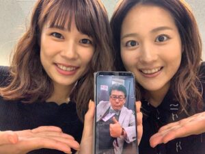 Ako Nagao Instagram - .
今日のめざましテレビエンタメコーナーは軽部さんが夏休みのため、唯ちゃんとお伝えしました！明日と明後日もこのふたりで頑張ります🤩

#鈴木唯#軽部真一
