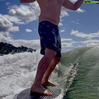 Aksel Hennie - 1.3K Likes - WAKESURF GROOVE! ….one of those days! @wakesurfnorge #🌊 #🏄🏼 #🌞