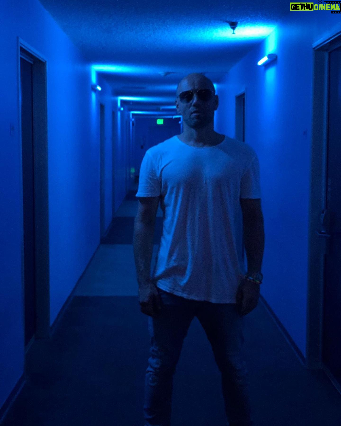 Aksel Hennie - 2.2K Likes - Just Standard Hollywood..... #💙 #hollywood #losangeles #nofilter #bluemangroup 💙K H H💙