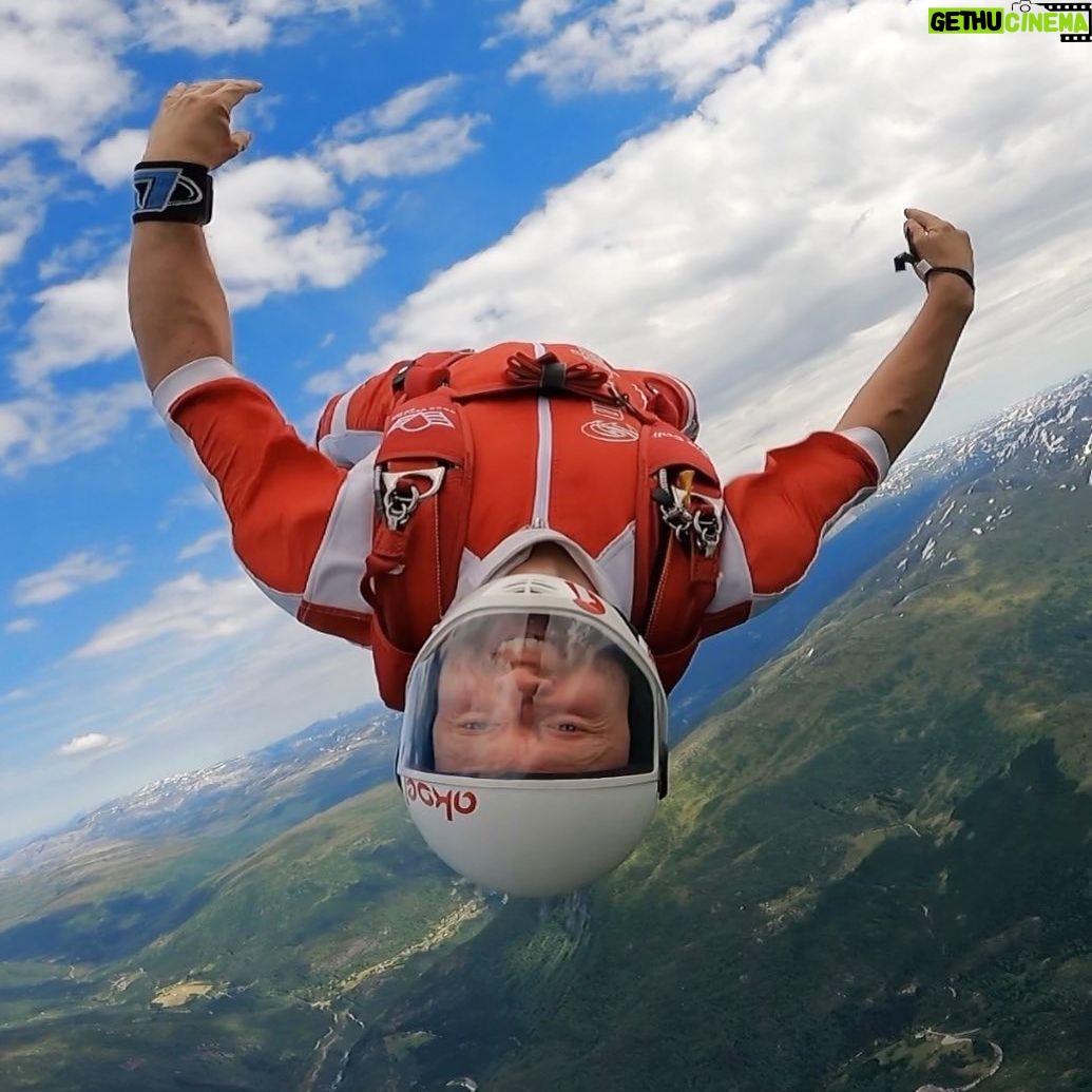 Aksel Hennie - 3.8K Likes - EXTREME SPORT FESTIVAL 2021! Back at Voss! Just love this place. Voss is one of my favorite places on earth - for a million and one reasons. Beautiful people and amazing nature. 14000 feet above ground is always peace and meditation for me, but every single canopy ride over this landscape is a dream! @bjornmagnebryn #skydive #voss #veko @ekstremsportveko #blueskies