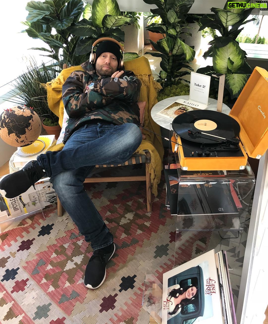 Aksel Hennie - 3.5K Likes - Shopping in New York.... #ny #miseducationoflaurynhill