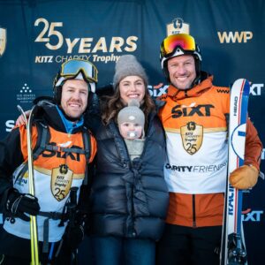 Aksel Lund Svindal Instagram - Kitzbühel race weekend! Storm and Amalie came to their first ever downhill races. Now they think every race is like #kitzbühel 😅
@sebastianvettel and myself are better at skiing than rolling dices 🏎️🎲⛷️
Thanks to @alexandra_meissnitzer for being a great co-host of the Kitz Race Party. And thanks to the organization for inviting us to host 🎉
Absolutely incredible skiing by @cyprien_sarrazin WOW💯
The fight with @marcoodermatt is racing at its best 🤩
And the biggest 😍 to the skiing community. You're the best! Every time a come to visit I remember 100% why I loved being on the tour for all those years!