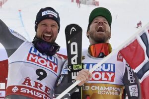 Aksel Lund Svindal Instagram - Racing for gold for the last time🏁. And what a race it was! This weekend it's 5 years ago. I still remember every single detail🤩. Looking back on what we accomplished and the way we did it still makes me proud. And I'm incredibly thankful for everyone that was a part of an absolutely incredible journey. From ripping around as a kid to competing at the biggest stage. Thank you😍. And I still live skiing 😁