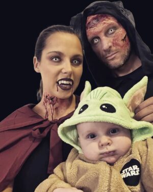 Aksel Lund Svindal Instagram - A mother and her child❤️. We're such a lovely family 🎃

@amalieiuel