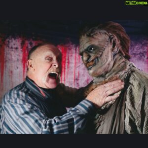 Al Burke Instagram - 📷
A fun event hanging out with LeatherFace 
and yes, he was one of the real ones and 
not one of the posers
💪🏾 💜 💙 💚 💛 😁 😎
 🎥 🎬
#alburke #mroutrageous #UWF #AWA #WWF #IWA #IWF #prowrestling #prowrestlingking #prowrestlingchampion #hollywood #paparazzi #billieeilish #bellyache #redcarpet #tvcop #tvcops #ig #wireimages #gettyimages #hollywoodtoyou #actorslife #la #actor #stuntman #leatherface #halfwaytohalloween #andrewbrynairski