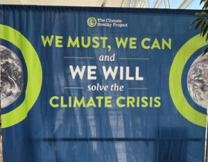Al Gore Instagram - Just arrived in Las Vegas where the @ClimateReality team is ready to welcome 500 new changemakers tomorrow for our 49th Leadership Corps training! We have much to learn from the scientists, activists, & experts who are joining us. Stay tuned for updates this weekend!