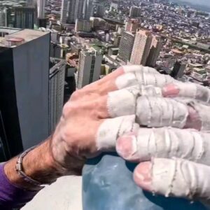 Alain Robert Instagram - Stuck at the nearly  top of the Gt tower in Makati I have had no other options  than down climbing  the entire  building  before  surrendering  to the cops whom kept me for 40hours in custody  in a very dirty cell with hundreds of cockroaches crawling  on the floor and on the wall . Quite an experience . I felt all the more concerned  by the dirtyness  as I was injured on nearly all of my fingers and palms but also my feet . However  being still capable  to do such an ascent  at the age of nearly  62 is rather a great accomplishment  for as far as im concerned. 
#climbing #freesolo #challenge #adventure #resilience #climbinginspiration #mindset