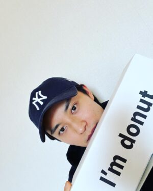 Alan Abe Instagram - 初の出来立てドーナツ感動でした。
#imdonut 
#amamdacotan