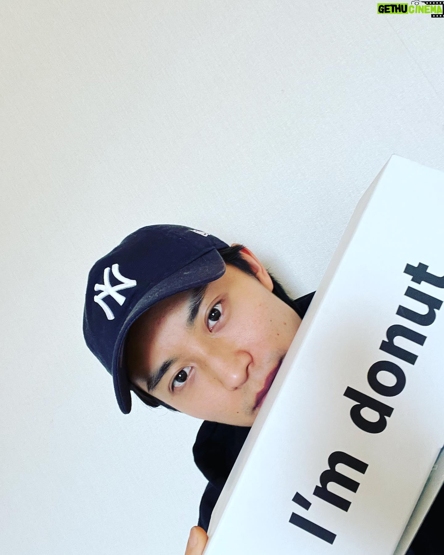Alan Abe - 22.5K Likes - 初の出来立てドーナツ感動でした。
#imdonut
#amamdacotan