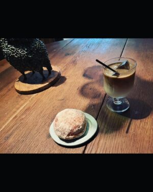 Alan Abe Instagram - 初の出来立てドーナツ感動でした。
#imdonut 
#amamdacotan