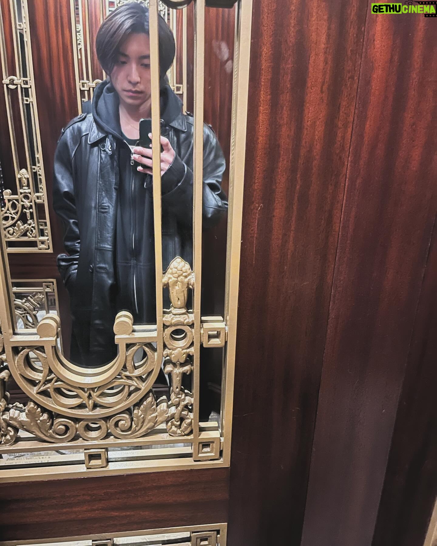 Alan Abe - 20.5K Likes - そうだ世界も、行こう。