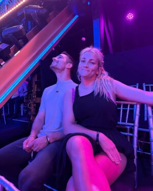 Alan Bersten Instagram - It’s the premier of @dancingwiththestars today!!! 
We have worked so hard for you and I hope you all tune in to @abcnetwork or @disneyplus at 8/7 central!! 

• Voting starts when the show goes live 8pm eastern 7pm central (west coast you gotta vote without watching)

•Vote 10 times by texting “Jamie Lynn” to 21523

•vote on dwtsvote.abc.com ! I’ll also put the link in my bio!

•I appreciate every single one of you! Thank you 🩵

• @jamielynnspears we got this, I’m so proud of you!