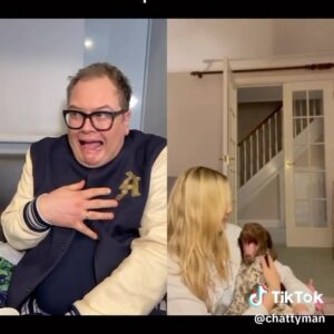 Alan Carr Instagram - The duet we’ve all been waiting for 🙌😂 @chattyman & Gil. @georginafairman 

#chattyman #omdpod #ohmydogpodcast #comedypodcast #jackdee #seannwalsh