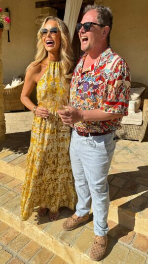 Alan Carr Instagram - Omg @chattyman and I stayed here last night the most stunning place owned by @bertandmay called @casa_la_siesta  check out my stories for outfits x watch till end