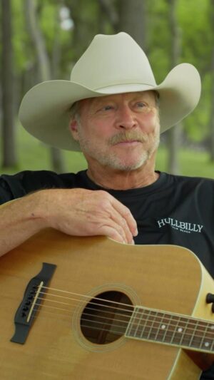 Alan Jackson Instagram - Alan shares why now is the FINAL time to see him in a city near you! Don’t miss out! #LastCallWithAlan

Fan Club Pre-Sale is happening now at alanjackson.com/fan-club (link in bio).

🎟️ 𝐎𝐧 𝐒𝐚𝐥𝐞: 𝐉𝐮𝐧𝐞 𝟕𝐭𝐡 𝐚𝐭 𝟏𝟎𝐚𝐦 𝐄𝐒𝐓
