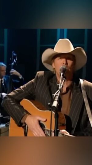 Alan Jackson Instagram - I’ll cling to the old rugged cross and exchange it someday for a crown 🙏✝️ #Easter #HeIsRisen #Jesus #HolyWeek #GoodFriday #CountryMusic #AlanJackson