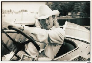 Alan Jackson Instagram - Gone boatin’ 🚤🌊 #ThrowbackThursday