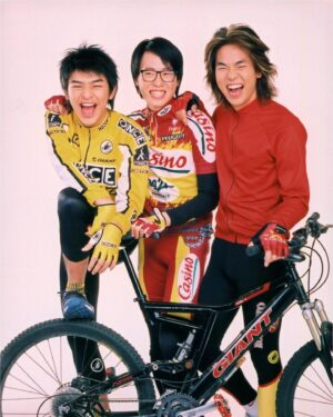 Alan Kuo Instagram - 畢業照Part 2 👨🏼‍🎓✌🏽
(這是真的畢業照 不是AI 😂)
#highschool #yearbook #throwbackthursday