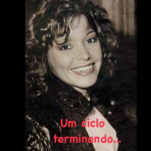 Alcione Mazzeo Instagram - ⭐️ Q o novo ciclo seja leve, pleno de sabedoria e equilíbrio. 🥂 Q haja momentos de mta ternura e alegria, desafios estimulantes e risadas gostosas.

#fimdeciclo #aniversariochegando #esperançarenovada #alcionemazzeo #baúdaalcionemazzeo