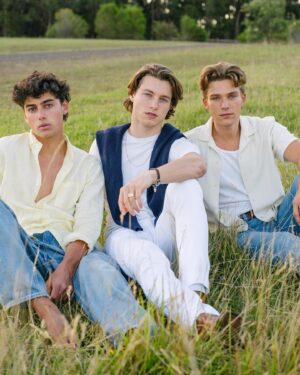 Alec Golinger Instagram - Torquay 📷 @rzstudios_ 
*
*
*
#grass #trees #nature #photos #modeling #outside #countryside #victoria #vibe #fun #life #live #beautiful