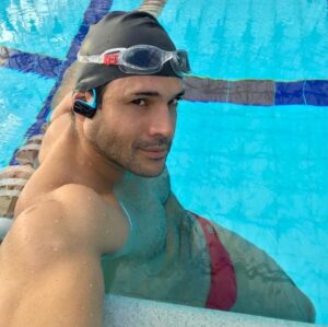 Alejandro Otero Instagram - Y ya que estamos en plenos Juegos Olímpicos pues un #TBT acorde a la ocasión 😉🏊🏻‍♂️#natacion #swimming