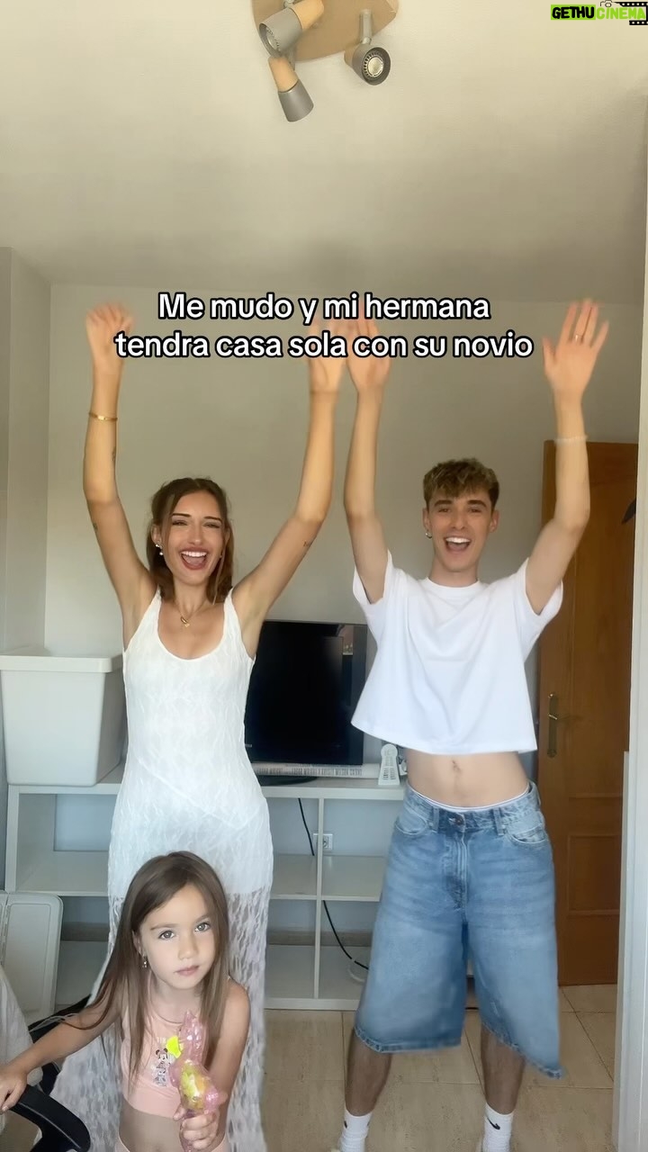 Alejandro Reina - 2.5K Likes - en el fondo⦠miss u @celiareinah