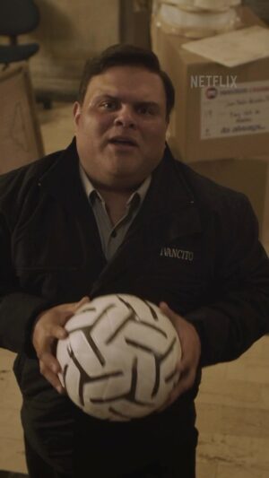 Alejandro Riaño Instagram - Mkis, no sabía que necesitaba volver a ver a Ivancito 🤩 ‘Juanpis Presidente: La película’ ya está en producción, llega en 2024. Los amo, weon.