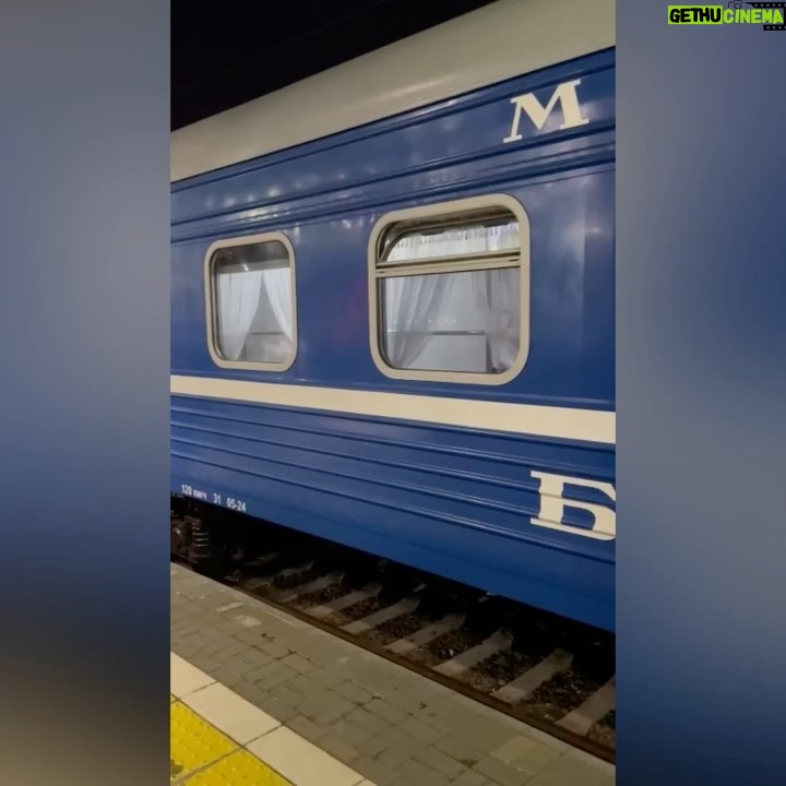 Aleksandr Buynov - 18.9K Likes - Друзья! Всем вечерний привет из Белоруссии! Я вновь умчал с творческим визитом к нашим друзьям! Интересно, кто-нибудь угадает - куда именно я отправился?) Пока был в пути – увидел интересные и главное правильные мысли . Как точно подмечено: стоит отпустить что либо, тут же приходит правильный и нужный вариант. И в жизни артиста , порой, бывает нелегкий выбор: в песне, в авторе, в мелодии и тд. Быть может кто-то из Вас подбрасывает монетку, как в юности: орел или решка, что бы сделать правильный выбор? #буйнов #уехал #минск #витебск #белоруссия #концерт