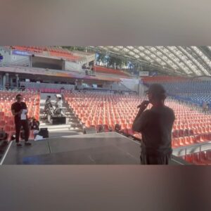 Aleksandr Buynov Instagram - …в продолжение предыдущего поста. Витебск. Представляете, город основан в 974 году, здесь много старинных храмов, памятников, Беларусь всегда производит очень хорошее впечатление. Я  стараюсь, что бы в поездках было время на знакомство с городом, с достопримечательностями, обязательно отведать местной кухни – только так можно немного проникнуться атмосферой города. А после прогулки – я поехал на саунд-чек, встретился с коллегами за кулисами, дождался свой выход, порадовал зрителей своей песней и в потрясающем настроении отправился домой, в родную Москву. Спасибо Витебску и фестивалю «Славянский базар» за удивительные эмоции, заряд энергией и теплый прием. До новых встреч, Беларусь! #буйнов #лето #славянскийбазар #витебск #беларусь #россия