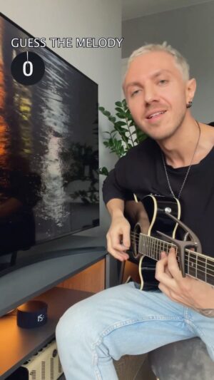 Aleksandr Khomenko Instagram - Угадали мелодию за 15 секунд? 🤫⏱ #soundisaround