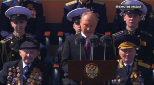 Aleksandr Nevzorov Instagram - 🔴 Выступление путина на «победной» церемонии  доставило массу удовольствия любителям полной «безнадеги», фанатам разрухи, насилия, войны а так-же садистам и мазохистам.
Ничего «новенького» в больном мозге диктатора не случилось.
Все та же самая «упертая», заевшая пластинка.
А вот краткий перевод путинской речи с кремлевского на русский:

0. Я окончательно сдурел и озлобился. Надежды на мое излечение неуместны.

1. Война будет продолжаться, мы еще не совершили всех преступлений, на которые способны.

2. Похоронка должна прийти в каждую семью, поэтому мобилизовывать будем и хитростью и силой. 
Башня «русского величия» -складывается только из трупов.  Другой материал не пригоден. У каждого гражданина россии есть счастливый шанс послужить для нее стройматериалом. Не упустите его!

3. Серьезные репрессии неизбежны, сейчас для них уже все готово, начнем со дня на день.

4. Могу дать вам всем дополнительные гарантии бесправия, беззакония, произвола,нищеты,полной разрухи и окончательного краха.

5. Страна будет наполнена одуревшими зэками, которые и есть истинные герои нашего времени.

6. Мы не должны оставить россии ни единого шанса стать нормальной страной. 

Как видим, ничего нового и оригинального.
#Невзоров
@nevzorovtv подписывайтесь на канал в telegram и youtube! И приходите на выступление в Лондоне 24 мая! #лондон #путин #парад #капут