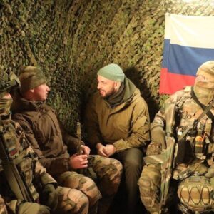 Aleksandr Stepanov Instagram - Ездил в зону проведения СВО выступать перед нашими бойцами💪🏻🇷🇺

Исполнил под гитару как свои известные произведения, так и совсем новые песни.