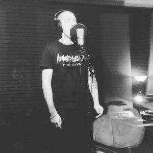 Aleksandr Timartsev Instagram - Записал еще пару треков на @1703rec Таким образом,альбом готов на 80%. #иче? #инихуя