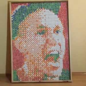 Aleksandr Timartsev Instagram - Очень уважаю любое творчество. До сих пор не научился собирать кубик. Респект пацанам @space.xxl 
Потому что кубик-самая сложная игрушка в стране. 
#^3 #икона #улысыхогроменный