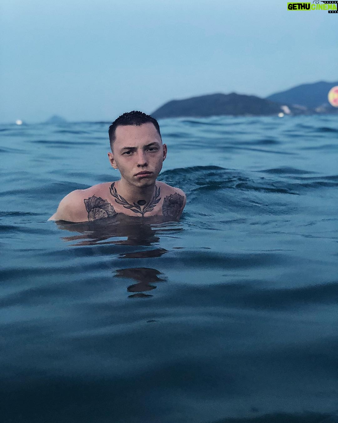 Aleksey Kuzmin - 80.1K Likes - Всё серьёзно 🌌