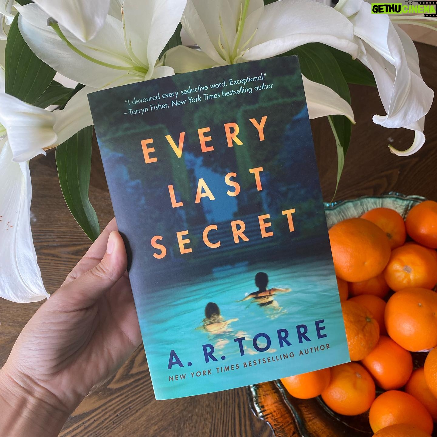 Alessandra Torre - 447 Likes - Almost 25,000 reviews on Amazon. Find out why readers love this twisted domestic thriller about a woman with the “perfect” life.