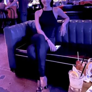 Alessandra Torre Instagram - Date night at @barsecco. 💕