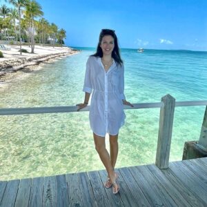 Alessandra Torre Instagram - Started out dreary but turned into a postcard pretty day. ☀️