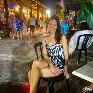 Alessandra Torre Instagram - I love the energy and passion of Cuban music. Hoping to make it there one day. I didn’t dance, but did a lot of chair shimmies. :)