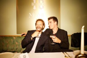 Alessandro Borghi Instagram - Thank you so much @belvederevodka for these amazing days.
We laughed more than we drank.💙

#belvedere10
#adv

Drink, responsibly and with the right people.