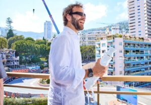 Alessandro Borghi Instagram - Thank you so much @belvederevodka for these amazing days.
We laughed more than we drank.💙

#belvedere10
#adv

Drink, responsibly and with the right people.