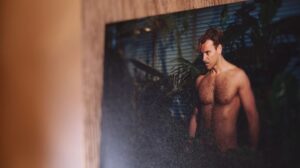 Alessandro Borghi Instagram - Un grazie sparso, ad alta voce, per voi, chi c'è stato e chi ci sarà.

SUPERSEX è su @netflixit e su molti altri Netflix, in tutto il mondo.

Ph. @lucia.iuorio

💘