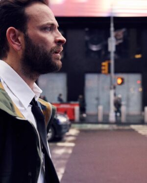 Alessandro Borghi Instagram - Grazie @vanityfairitalia, grazie @marchettisimone.
Grazie @netflixit.
Grazie a chi era con noi quel giorno.
Grazie NY.
Grazie @francescocarrozzini, amico mio.
Grazie a voi, sempre, per il vostro affetto.

VANITY FAIR è in edicola.