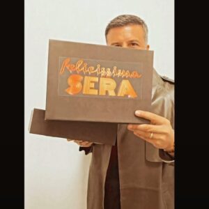 Alessio Instagram - Sono felice di annunciarvi 
A tutti voi che venerdì 23 Aprile ore 21.45 
Sarò ospite su CANALE 5 😉
In prima serata ALLA TRASMISSIONE “FELICISSIMA SERA” di @pioeamedeo83 @mediasetplay #canale5 #musicanapoletana #baaam #felicissimasera #grazie #top #quality