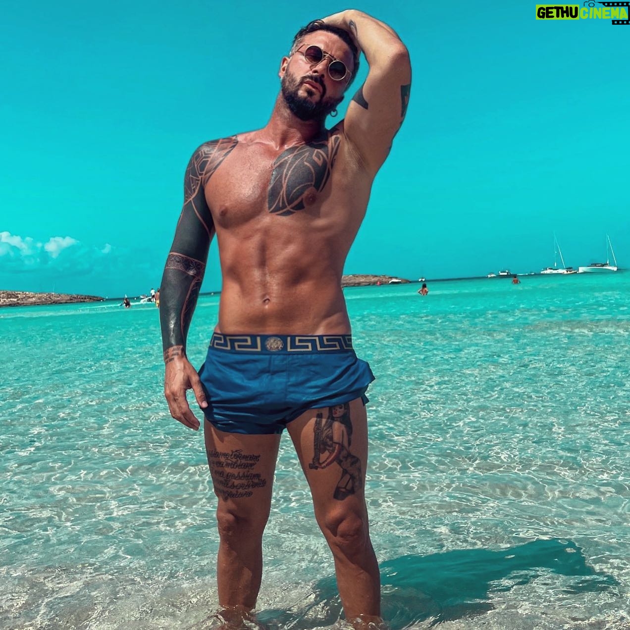 Alessio - 10.9K Likes - MI ISLA 🇪🇸❤️#formentera #amour #corason #familia #parlasiempre #agosto2021