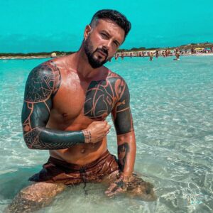 Alessio Instagram - AGOSTO A FORMENTERA🇪🇸❤️
#vacances #amour #maresol #agosto2021