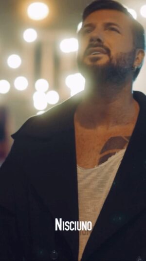 Alessio Instagram - NEW SONG “NISCIUNO“ 
Breve inedito estratto dal mio nuovo disco.
Testo e musica : Alessio•O.Fusco 
Arrangiamenti: Davide Russo 
Regia: Luciano Filangieri