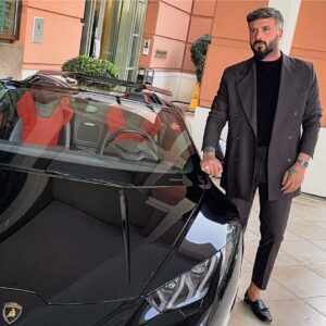 Alessio Instagram - Da Montecarlo è tutto🇲🇨
#love #relax #famiglia #ottobre #eleganza #lamborghini