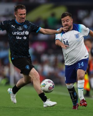 Alex Brooker Instagram - What an absolute belter June was! Disney, Soccer Aid, losing my mind at seeing the Ecto 1 and bare Aperol Spritz #photodump