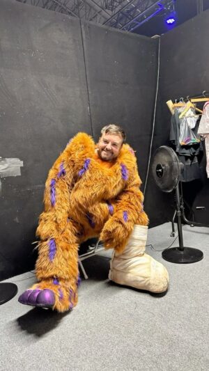 Alex Brooker Instagram - Had the time of my life being Bigfoot on The Masked Singer. I absolutely loved being on such an amazing show and getting to cuddle that dreamboat @joeldommett. It was so much fun! I did it for my beautiful girls, who thought it was me 10 seconds into the first song! It was worth it alone just for the moment they saw me unmasked. Thankyou to all the brilliant people on the show for looking after me, the judges for being so nice to me, @rickontour for carrying our duet, and congratulations to @dannyjonesofficial who is just unreal! Oh and sorry to @josh_widdicombe for the deceit.